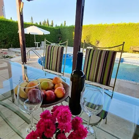 Villa Victoria 400 Meters To The Beach Peyia Exterior photo
